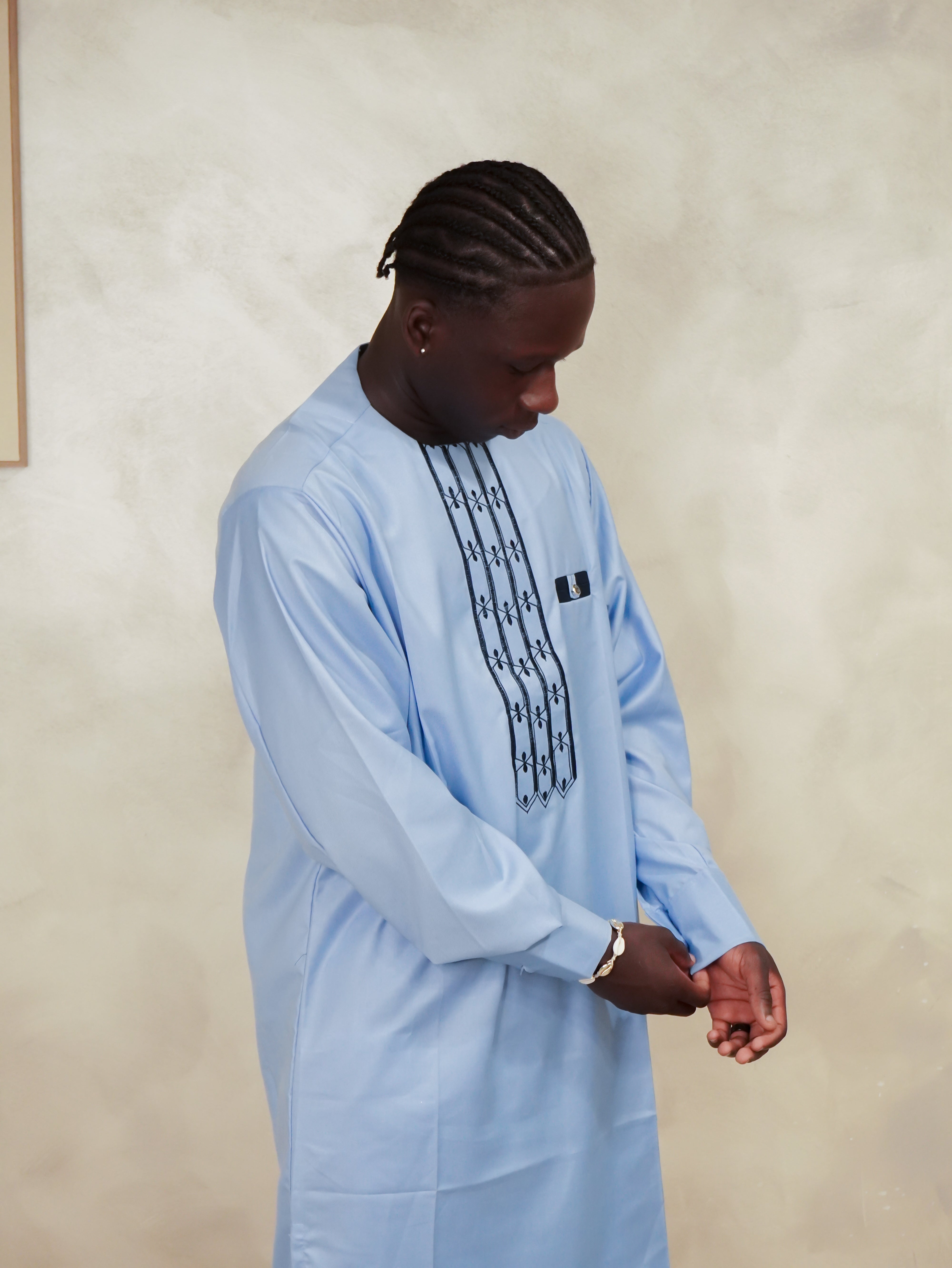 Ensemble 2 pièces homme – Élégance traditionnelle revisitée